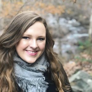 Meet your Posher, Abigail